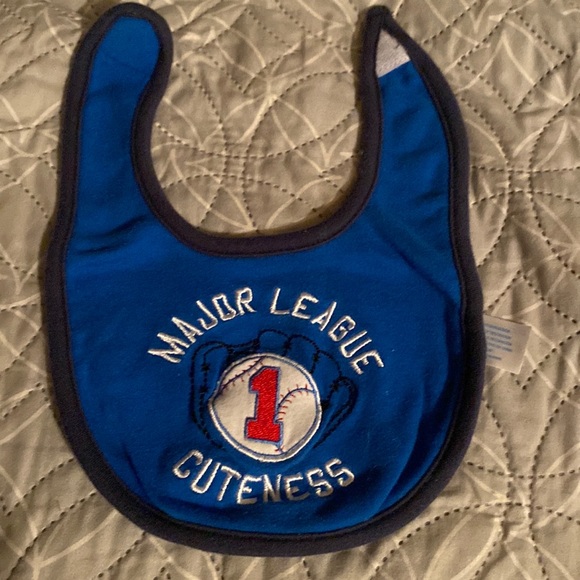 Bibs - Picture 1 of 4